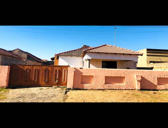 3 BEDROOM HOUSE FOR SALE IN DOBSONVILLE